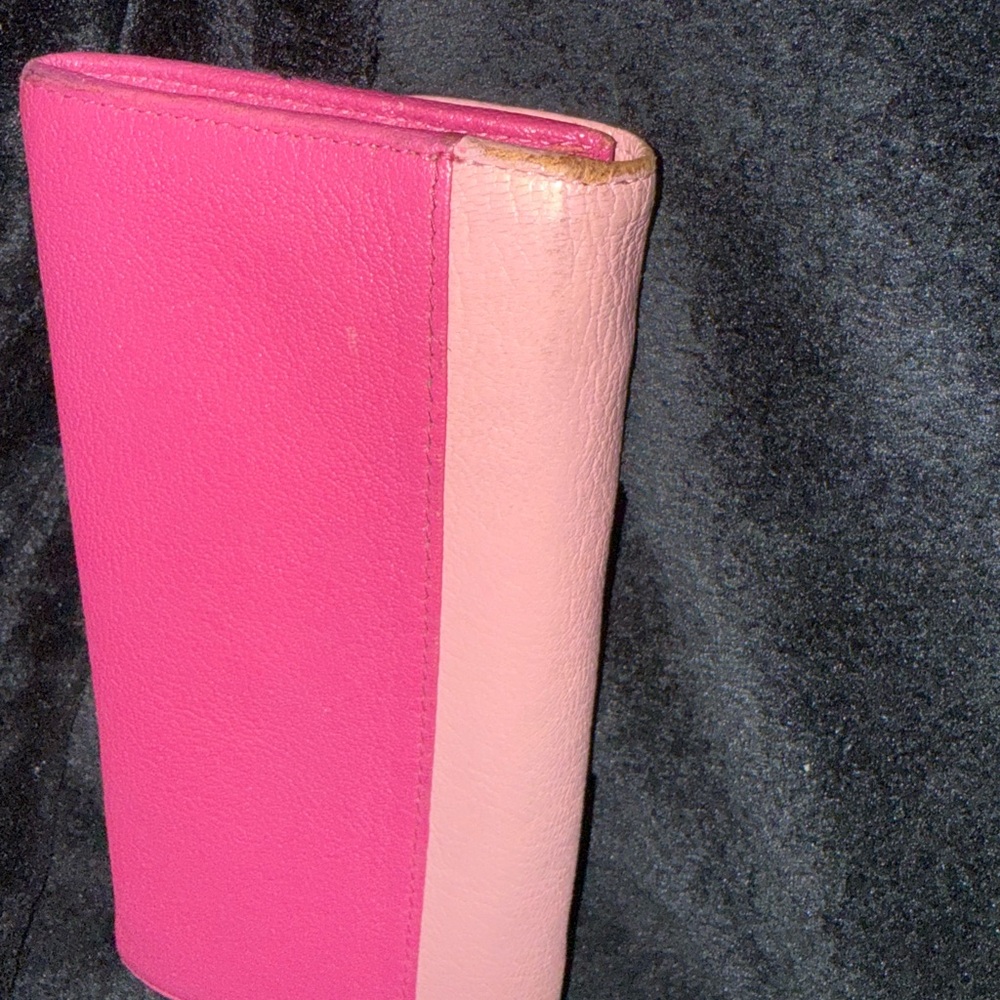 Miu Miu Pink Leather Wallet with Gold Logo - Picture 12 of 16